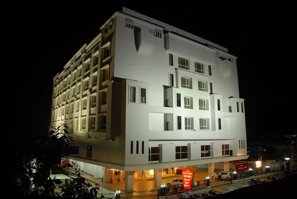 Hotel Royal Park Kākināda Exterior foto